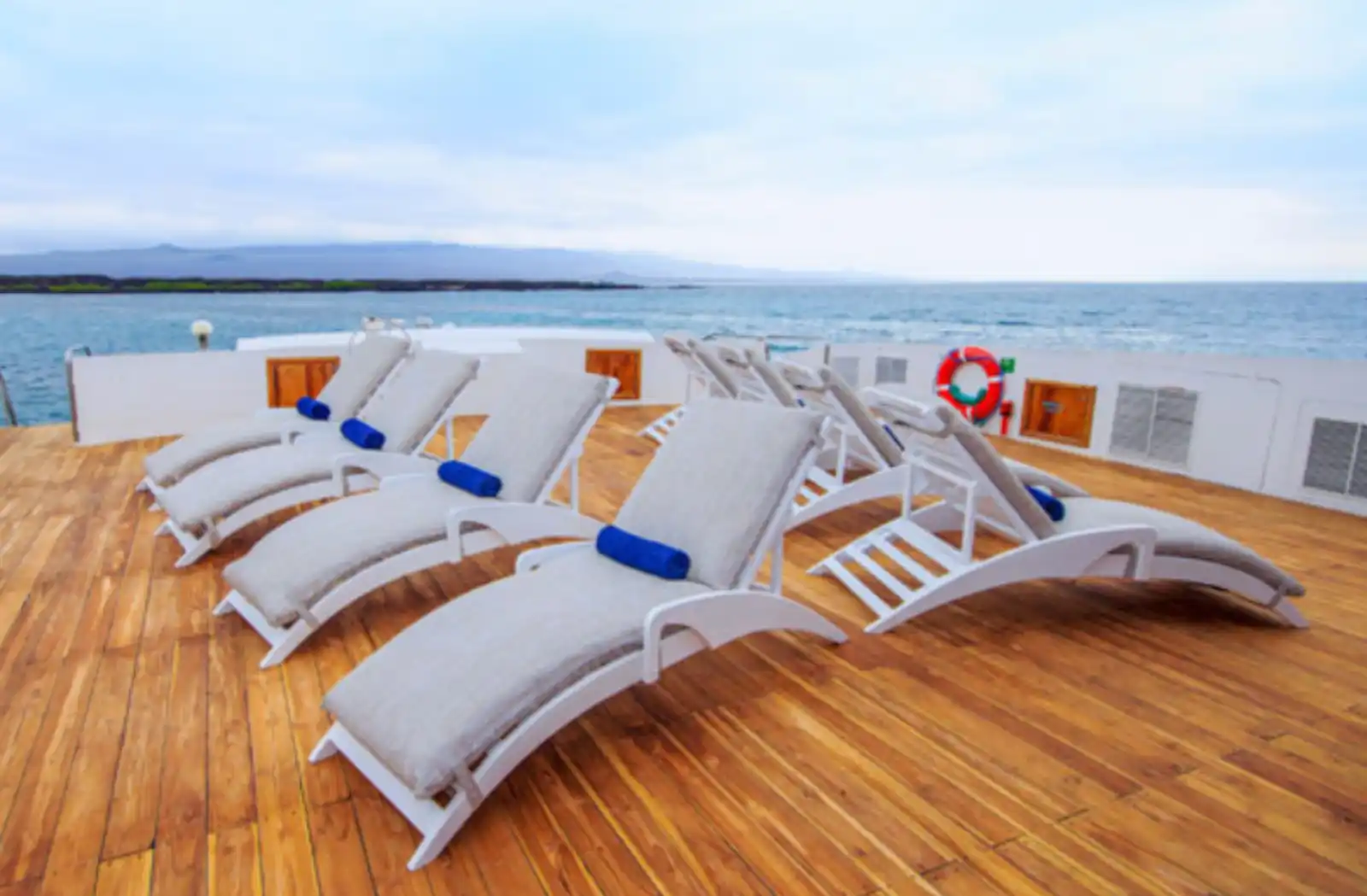 Archipel Galapagos catamaran gallery