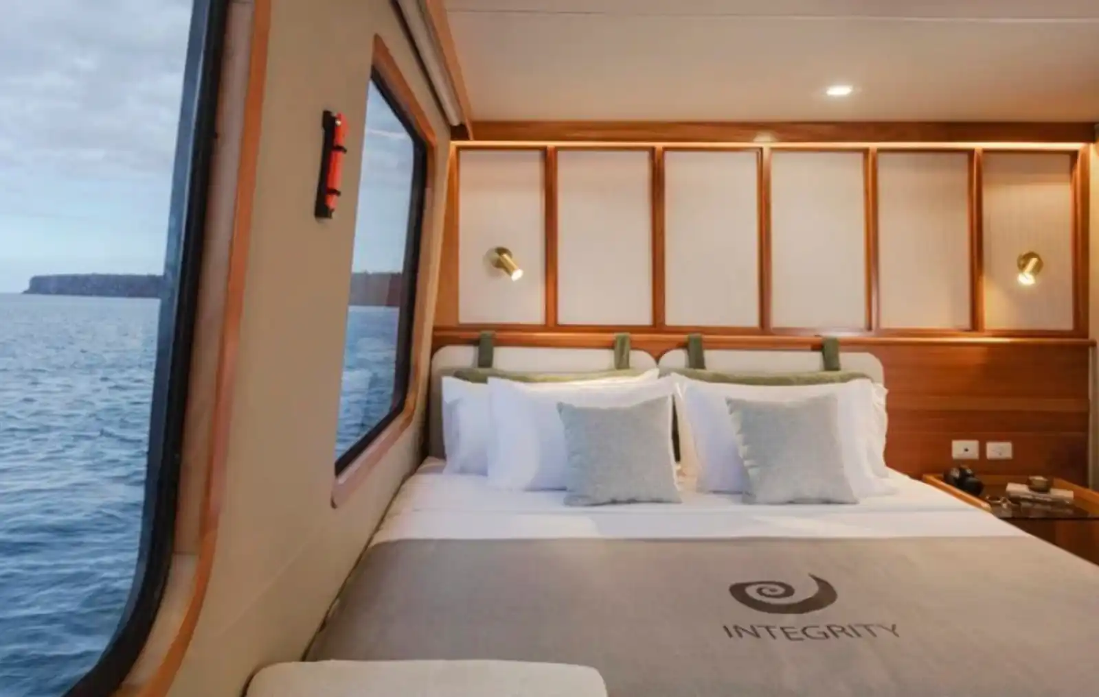 Galapagos vessel gallery screenshot gallery