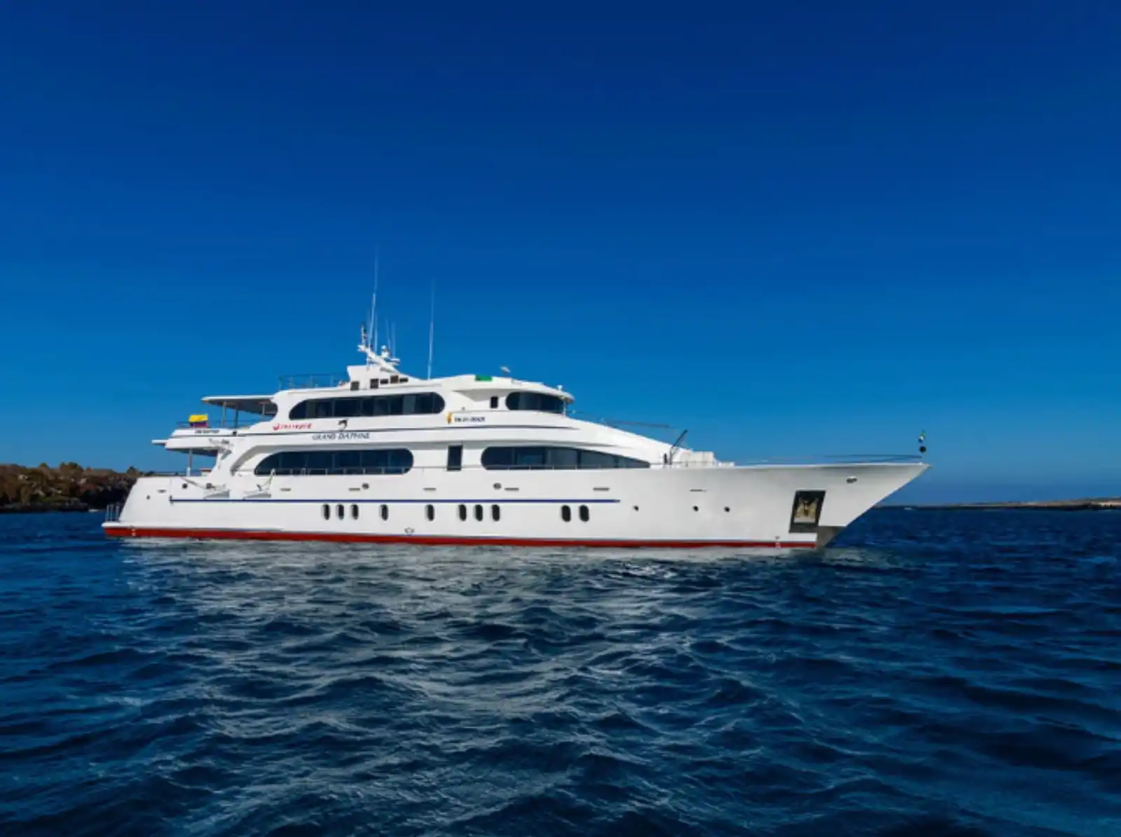 Grand Daphne Galapagos yacht gallery