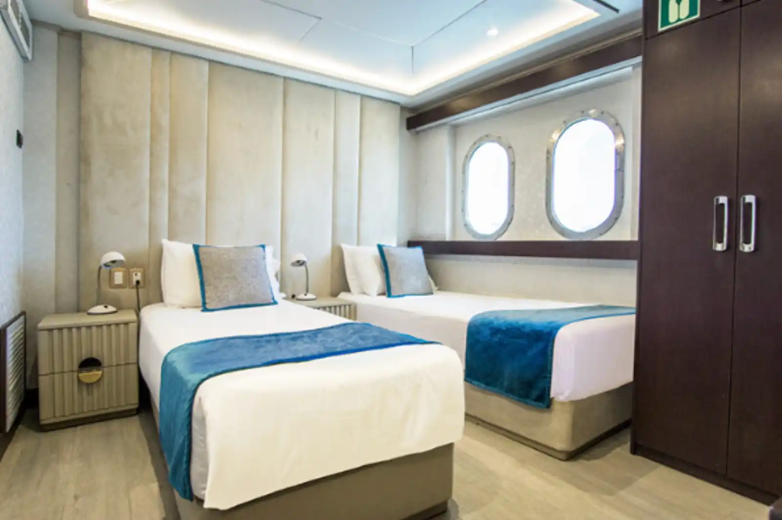 Grand Majestic Galapagos gallery